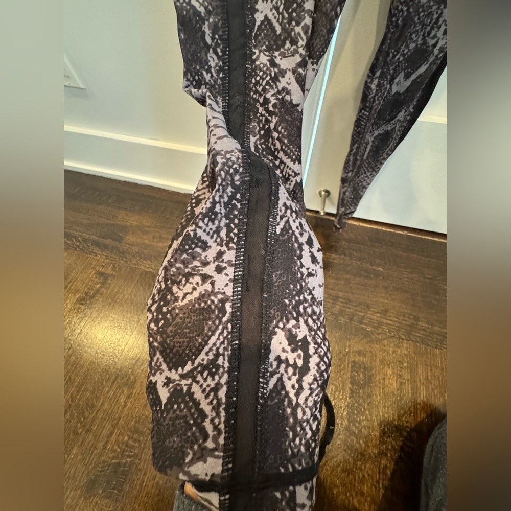 Human Performance Engineering Animal Print Capri … - image 6